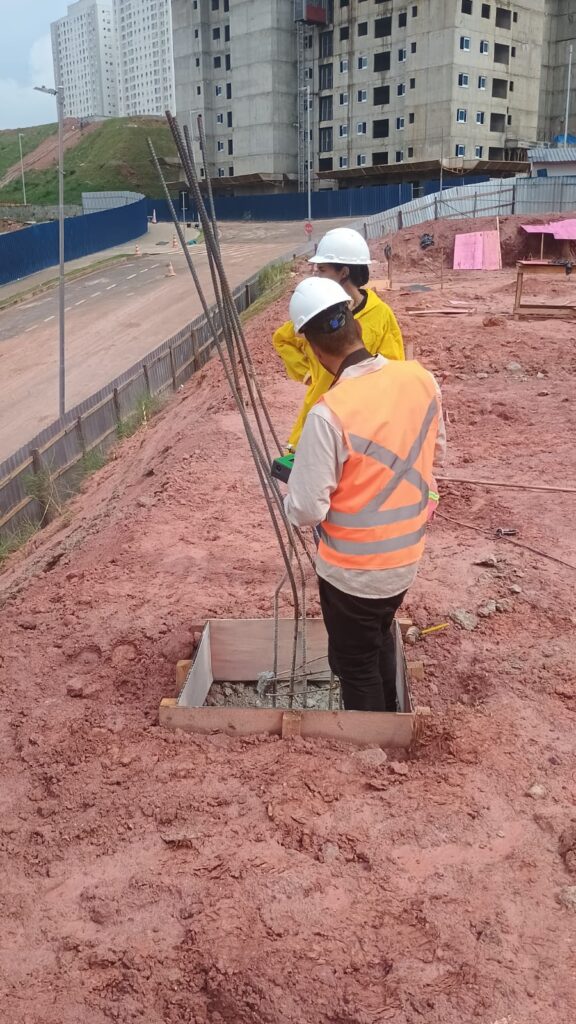 ea85b166-567f-46e2-bdb1-185179653183